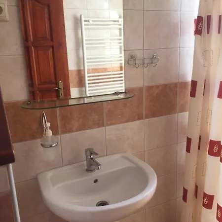 B&B Hableany Etterem, Pizzeria Es Vendeghaz