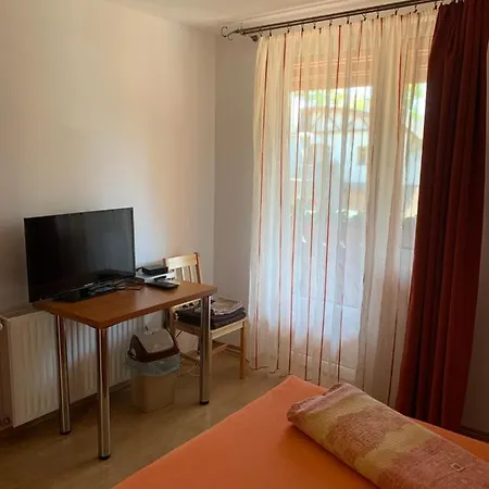 Bed & Breakfast Hableany Etterem, Pizzeria Es Vendeghaz *