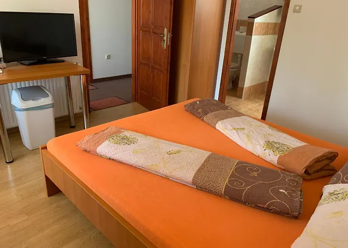 Hableany Etterem, Pizzeria Es Vendeghaz Bed and Breakfast
